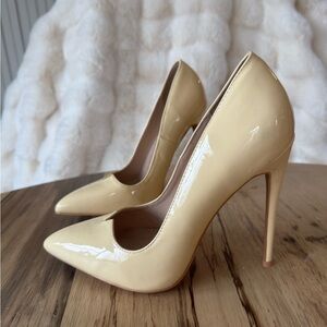 Classic Butter Yellow Patent Pointed-Toe Stiletto Pumps